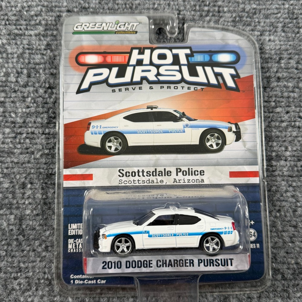 Greenlight 2010 Dodge Charger Pursuit Scottsdale Police White 1:64 Diecast Car